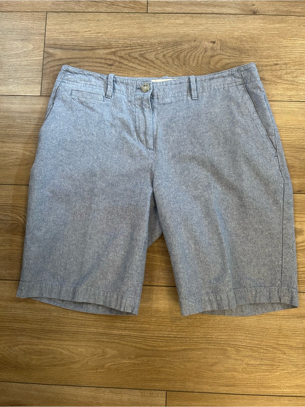 Talbots Petite 8P Blue Chambray 100% Cotton Walking Shorts